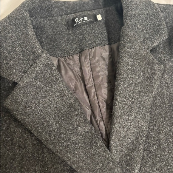 Women's Double-Breasted Gray Coat - Picture 5 of 7